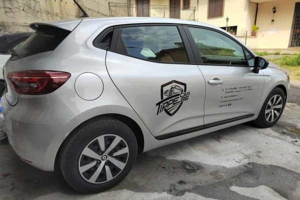 tippe-car-auto-di-cortesia